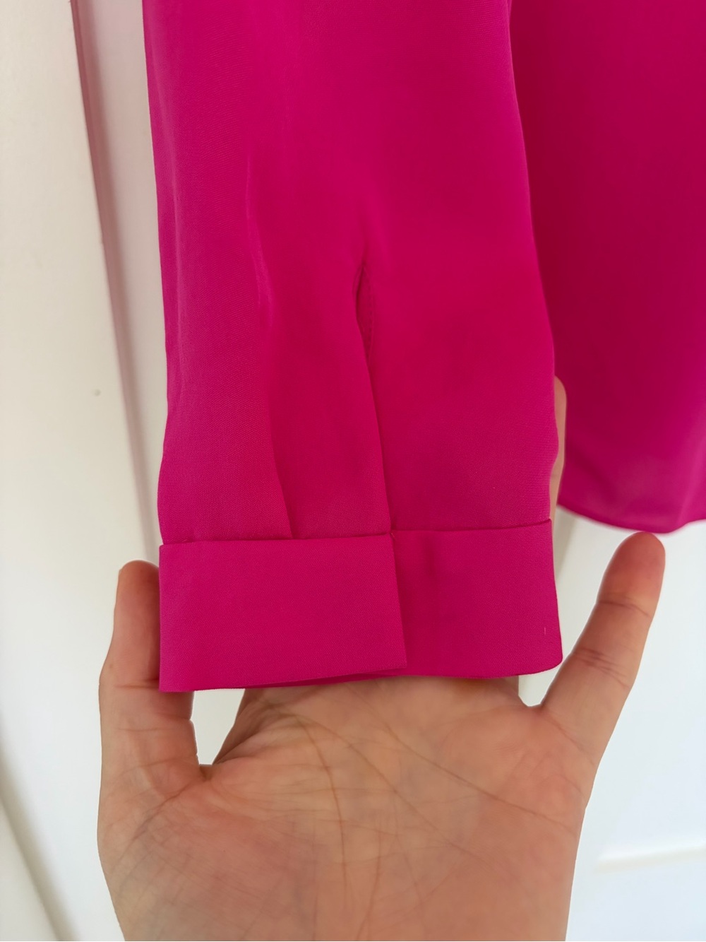 Aritzia Babaton Aritzia 100% Silk Blouse Magenta Pink SZ M - Picture 6 of 7